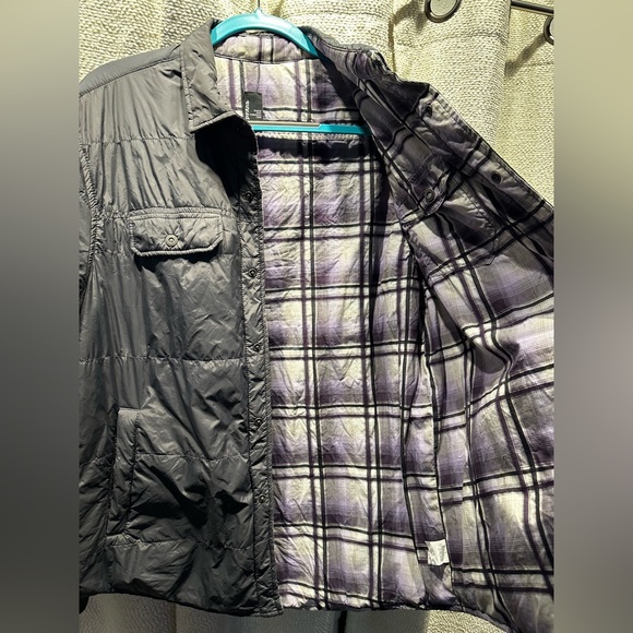 L Prana REVERSIBLE Gray/Purple Plaid Snap Up Pocket Collared Insulated Jacket - Picture 6 of 6
